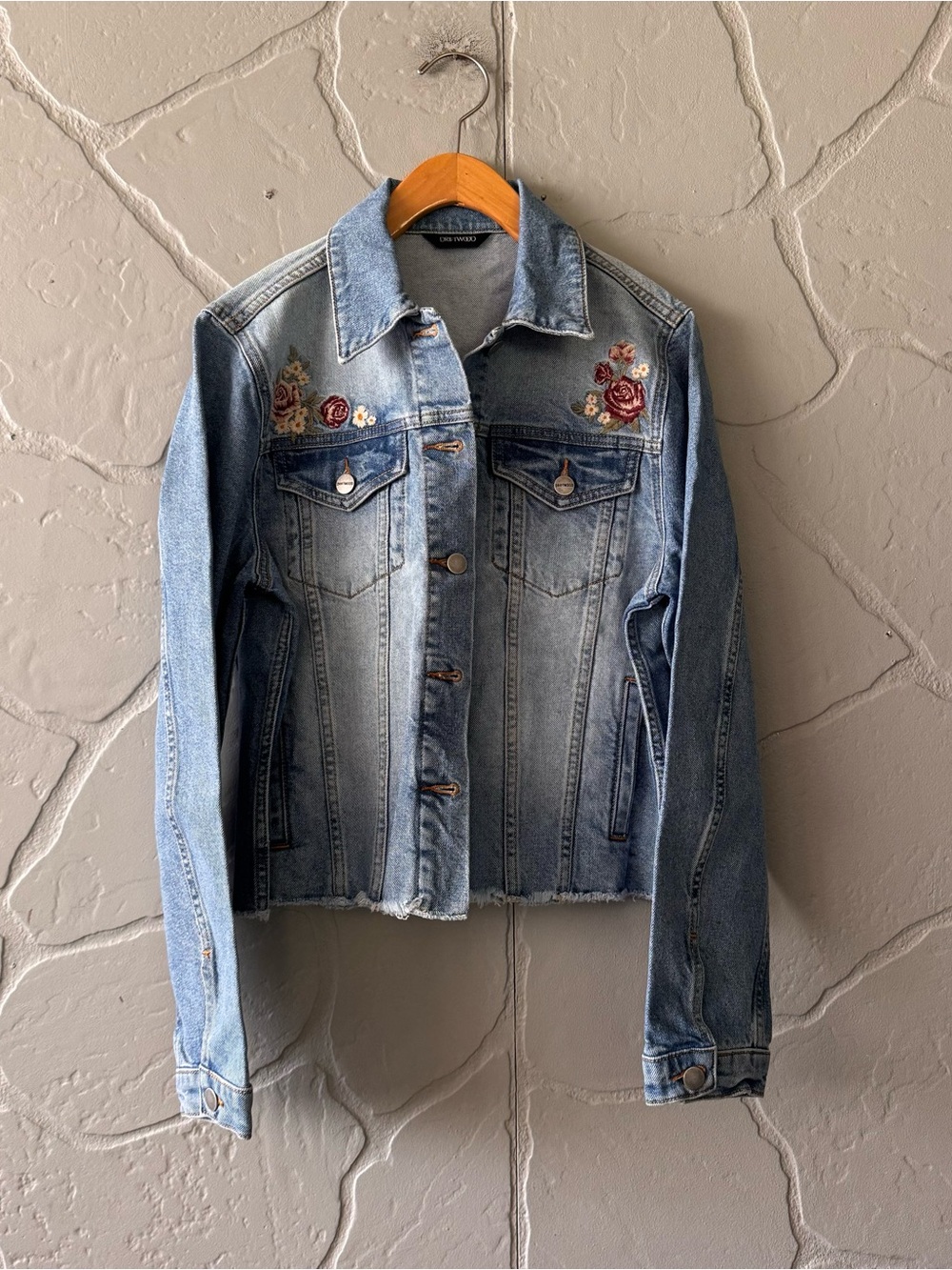 Driftwood Mesa Rosa Embroidered Longhorn Denim Jacket Medium Boho Western Floral